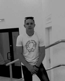 Максим — фото 2